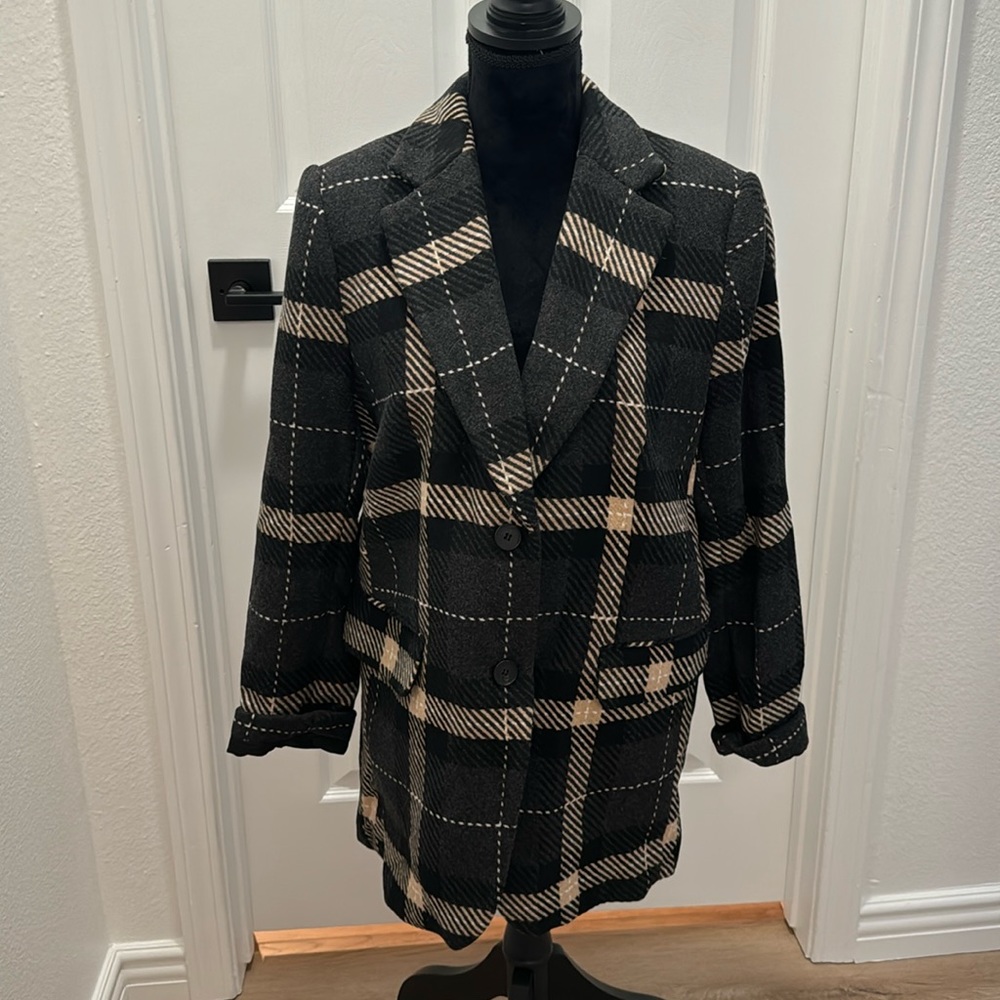 Purchased in europe this style never came to the states. Brand new with tag